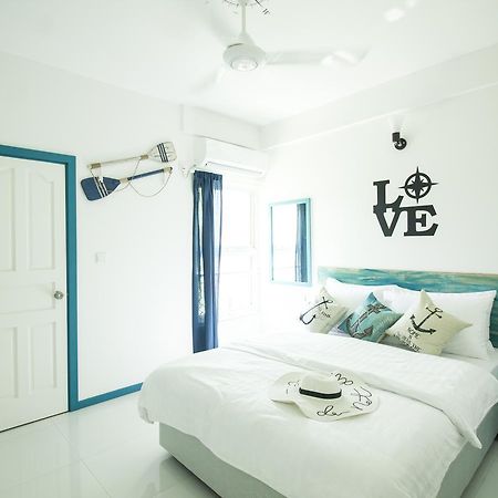 The Aquzz Hotel Hulhumale Bagian luar foto