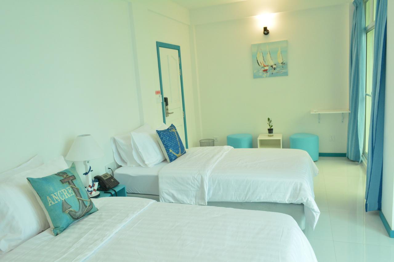 The Aquzz Hotel Hulhumale Bagian luar foto