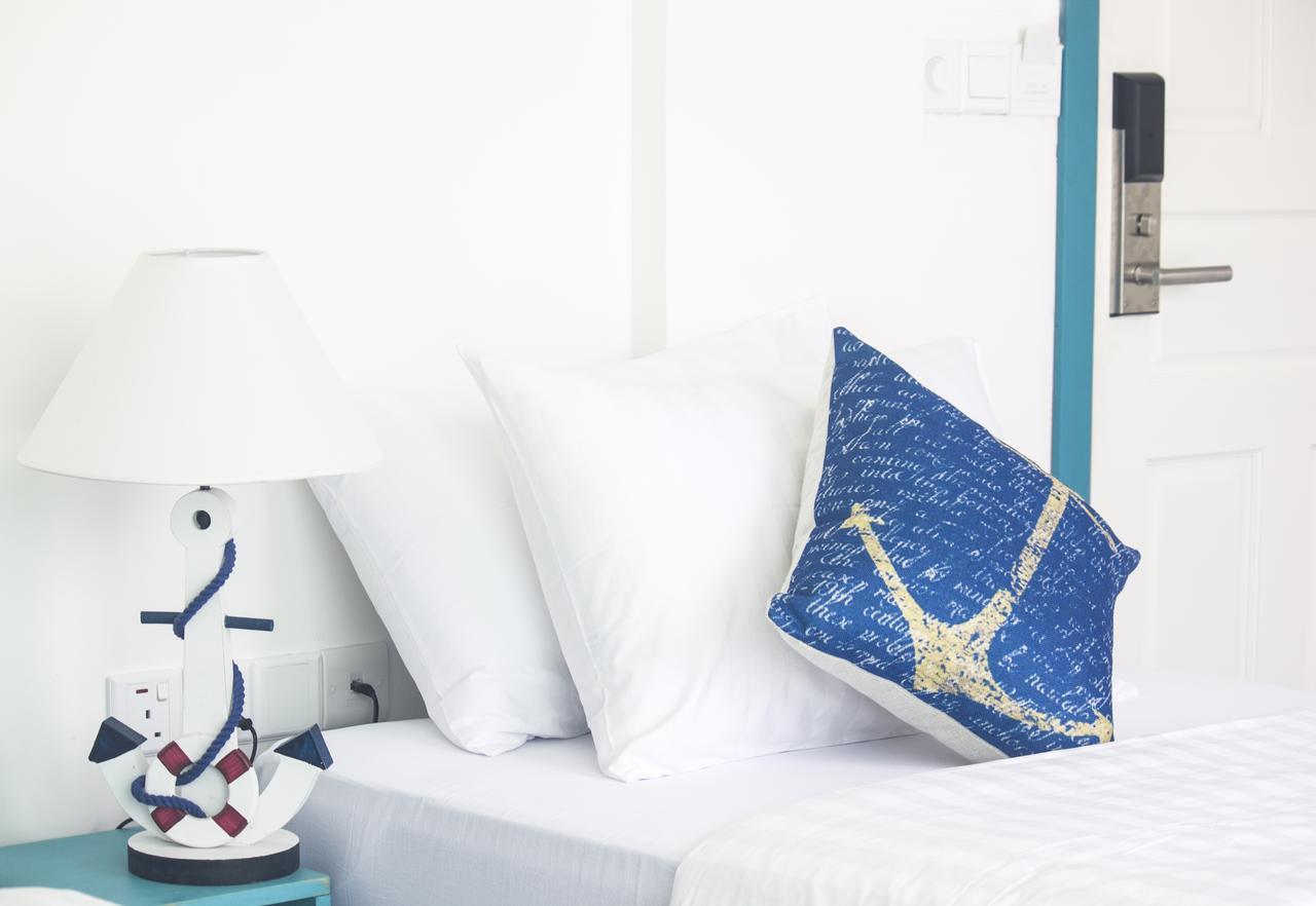 The Aquzz Hotel Hulhumale Bagian luar foto