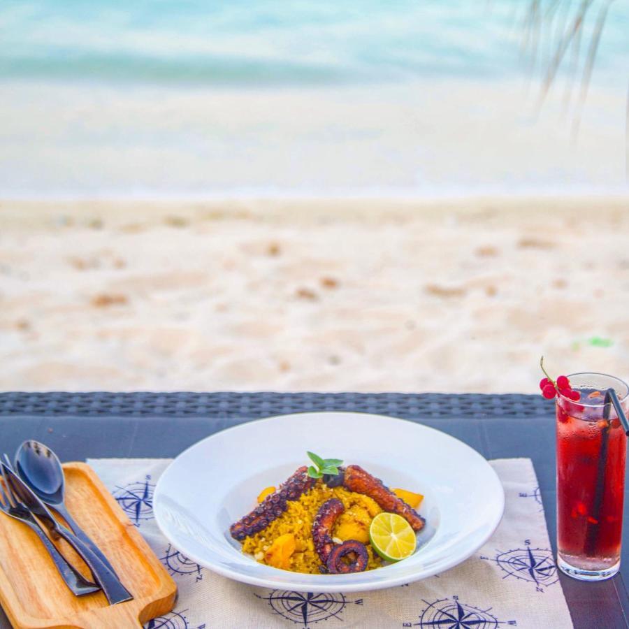 The Aquzz Hotel Hulhumale Bagian luar foto